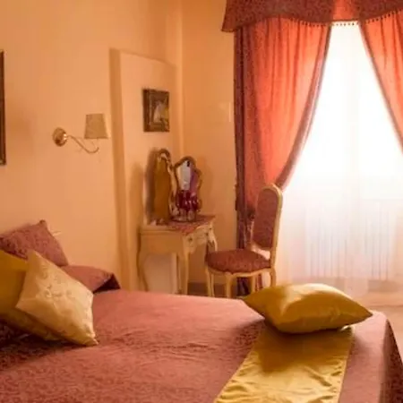 La Corte Dei Principi - Residenza D'epoca Bed & Breakfast Florence