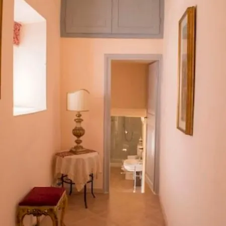 Alojamento de Acomodação e Pequeno-almoço La Corte Dei Principi - Residenza D'epoca 3*
