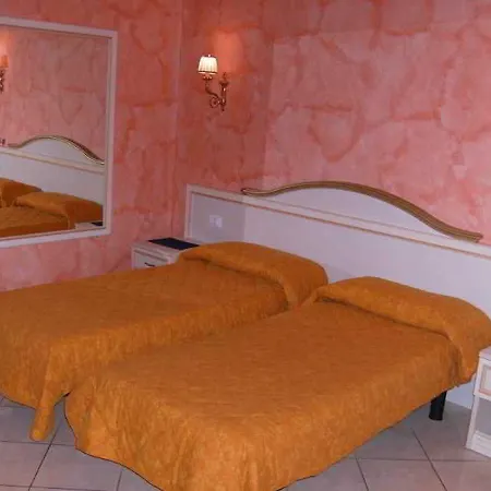 La Corte Dei Principi - Residenza D'epoca 3*